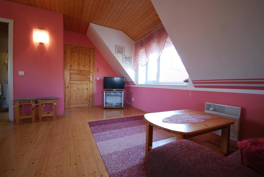 Ida Majutus Hotel Kuressaare Room photo